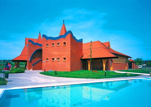 Керамическая черепица Creaton BIBER KLASSIK FINESSE weinrot glasiert